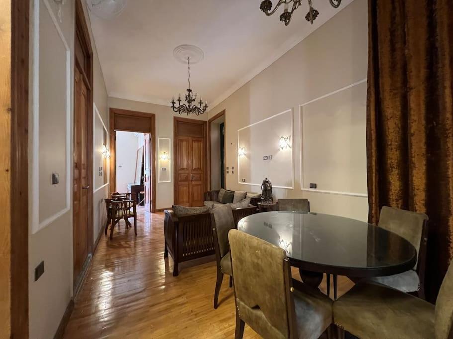 Authentic 3Br Apartment In Downtown, Kairo Eksteriør bilde