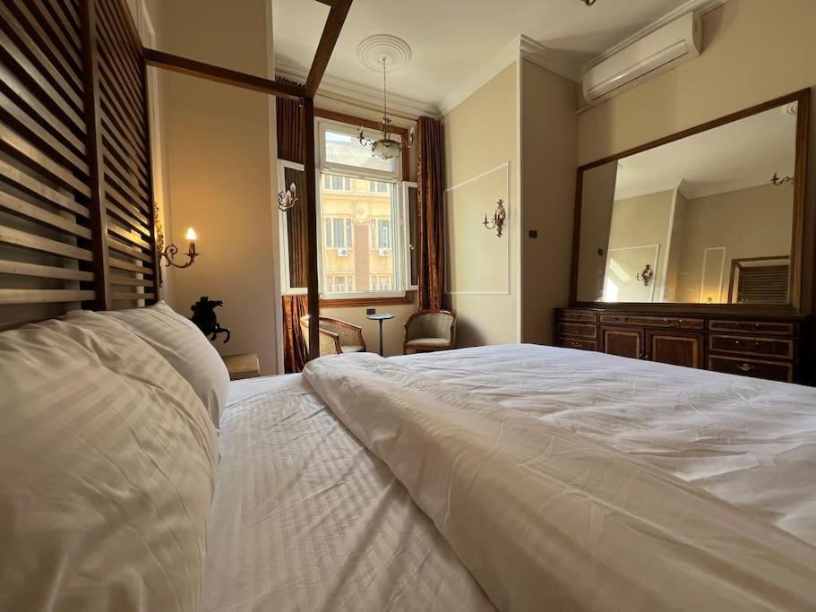Authentic 3Br Apartment In Downtown, Kairo Eksteriør bilde