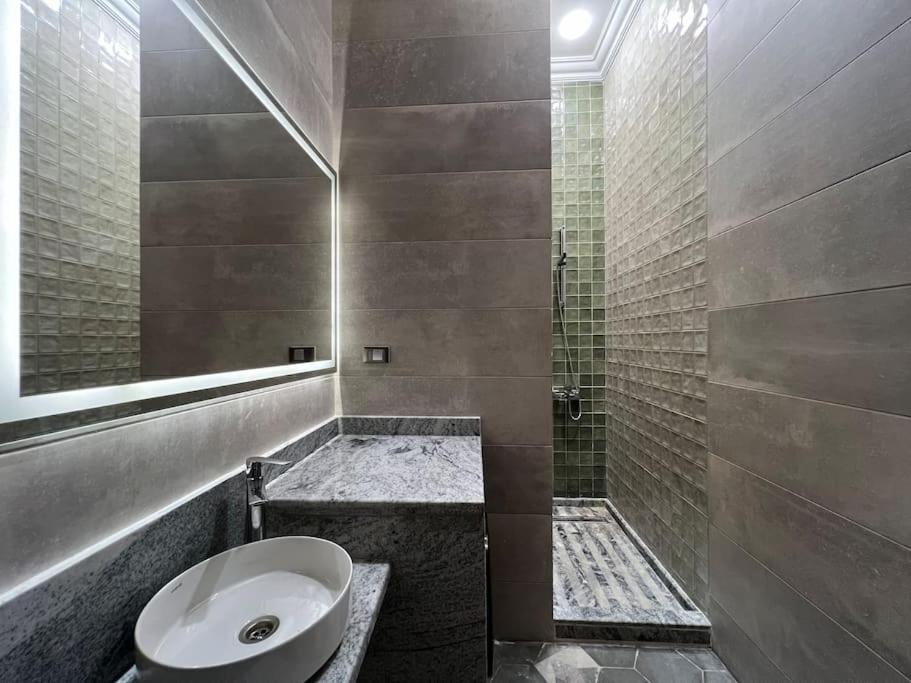 Authentic 3Br Apartment In Downtown, Kairo Eksteriør bilde