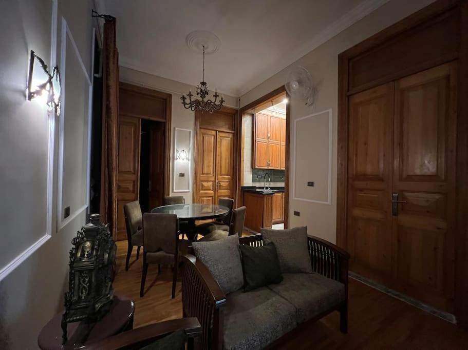 Authentic 3Br Apartment In Downtown, Kairo Eksteriør bilde