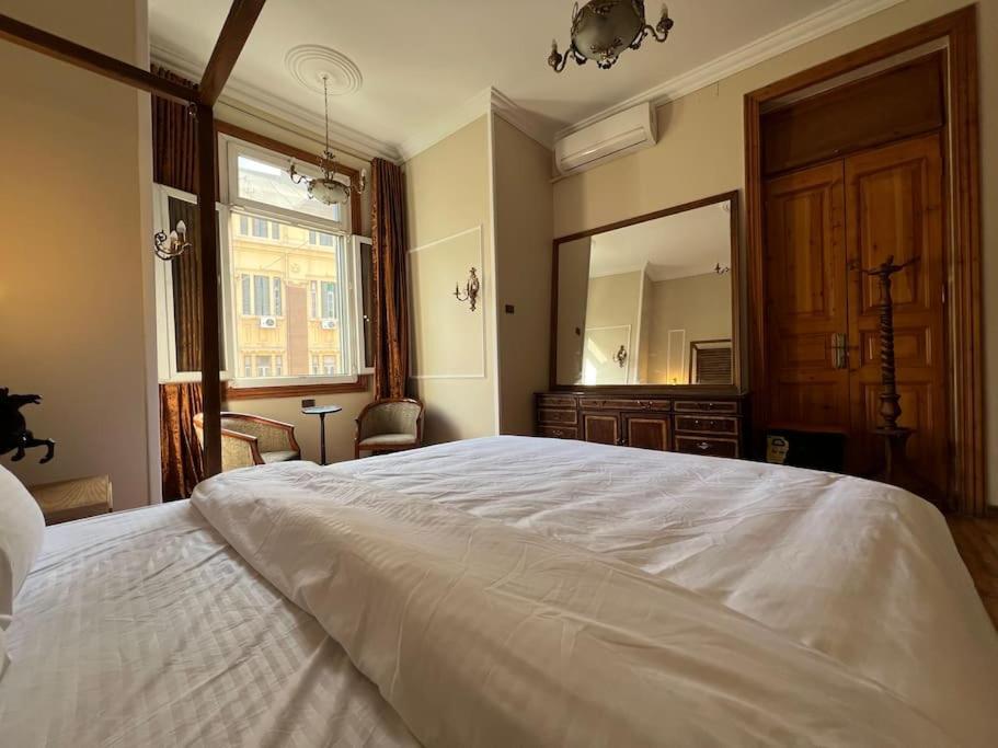 Authentic 3Br Apartment In Downtown, Kairo Eksteriør bilde