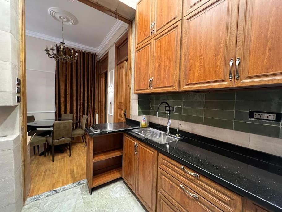Authentic 3Br Apartment In Downtown, Kairo Eksteriør bilde